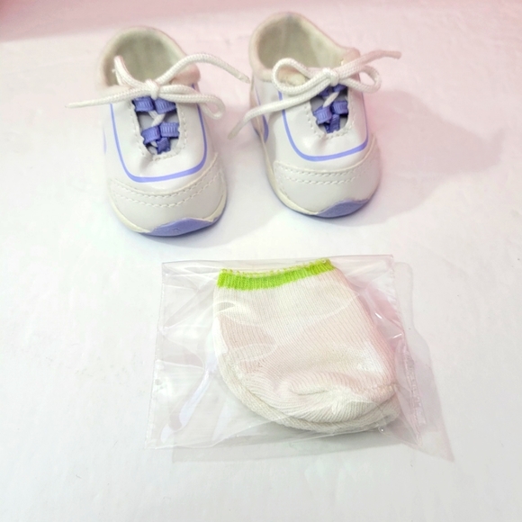 American Girl Doll Cheer Shoes Lavender/White & Socks Trimmed in Green 3271NJT - Picture 1 of 5
